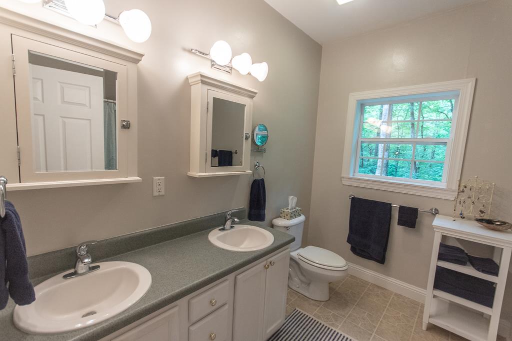 Primary Private Bath, Double Sinks